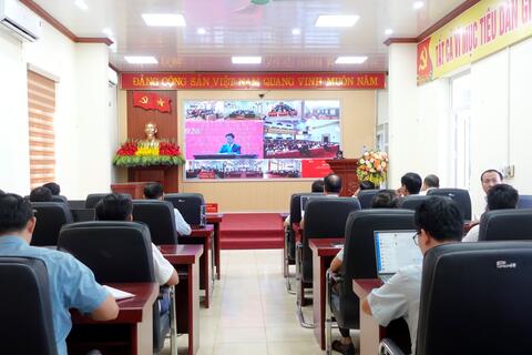 Xã Sin Suối Hồ tham dự hội nghị nghiên cứu, học tập, quán triệt, tuyên truyền, triển khai thực hiện các nghị quyết, chỉ thị của Bộ Chính trị, Chương trình hành động, Kế hoạch thực hiện của Tỉnh ủy