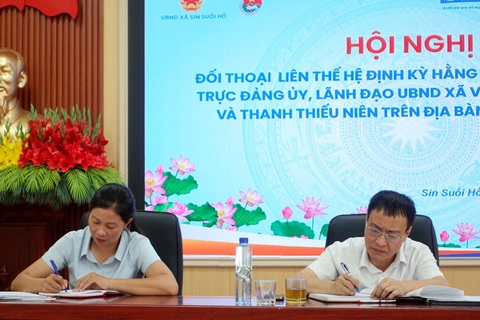 Hội nghị đối thoại giữa Thường trực Đảng ủy, UBND xã với hội viên phụ nữ và thanh thiếu niên xã