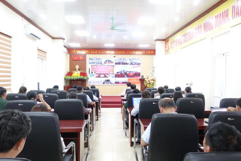 Xã Sin Suối Hồ dự hội nghị sơ kết công tác 6 tháng đầu năm của Tỉnh ủy